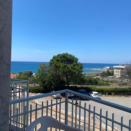 Al Torrione Bed & Breakfast Campora San Giovanni Luaran gambar