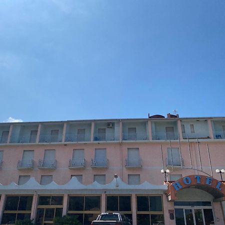 Al Torrione Bed & Breakfast Campora San Giovanni Luaran gambar